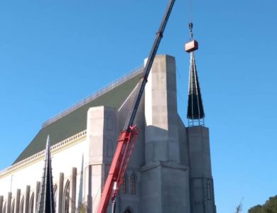 Içamento de cúpula de igreja