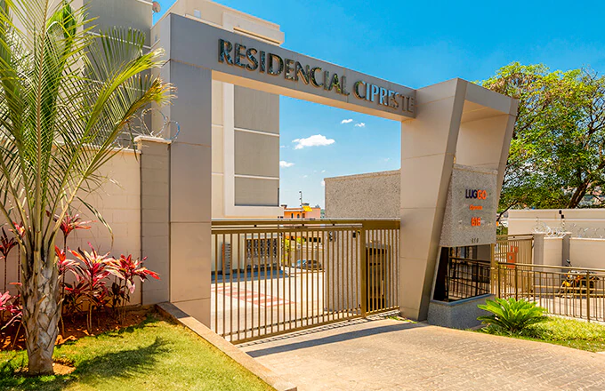 Içamento de equipamento industrial com precisão