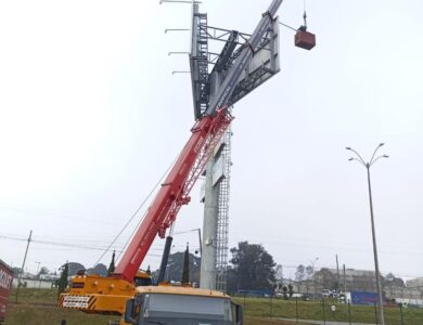 Frota de guindastes da Tropical pronta para atendimento em todo o Brasil