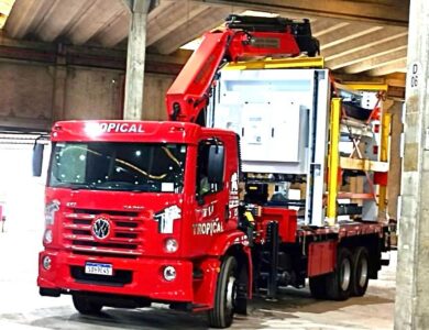 Guindastes Telescópicos, Articulados e Remoção de Máquinas